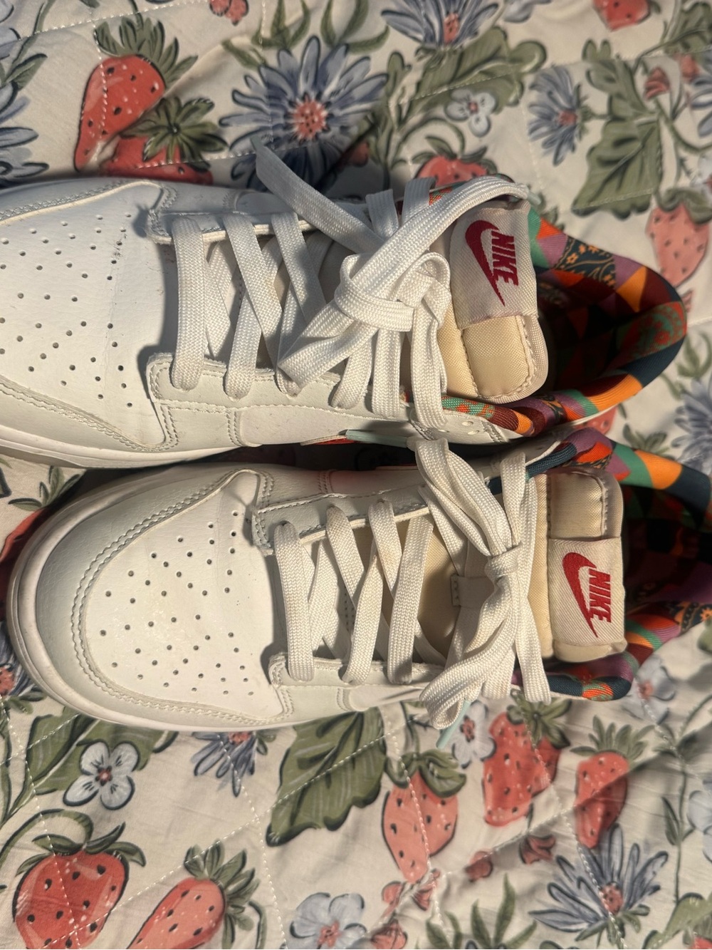 Dunks - Picture 2 of 2
